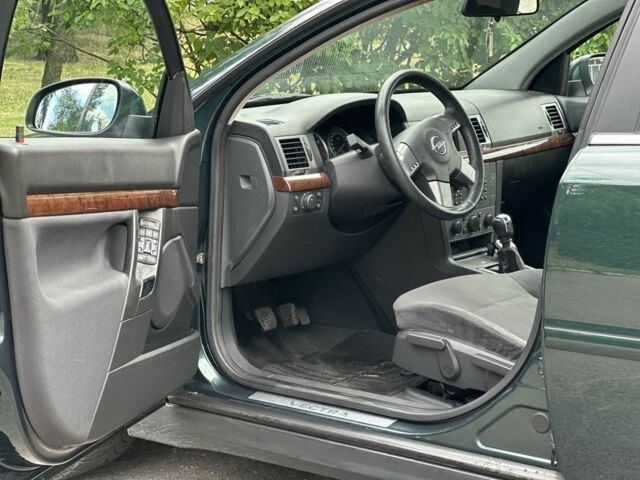 Опель Вектра, объемом двигателя 2.2 л и пробегом 110 тыс. км за 6500 $, фото 16 на Automoto.ua