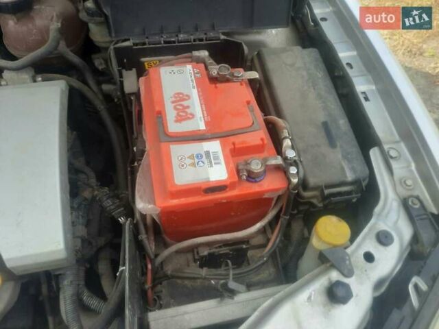 Опель Вектра, объемом двигателя 1.6 л и пробегом 392 тыс. км за 3250 $, фото 3 на Automoto.ua