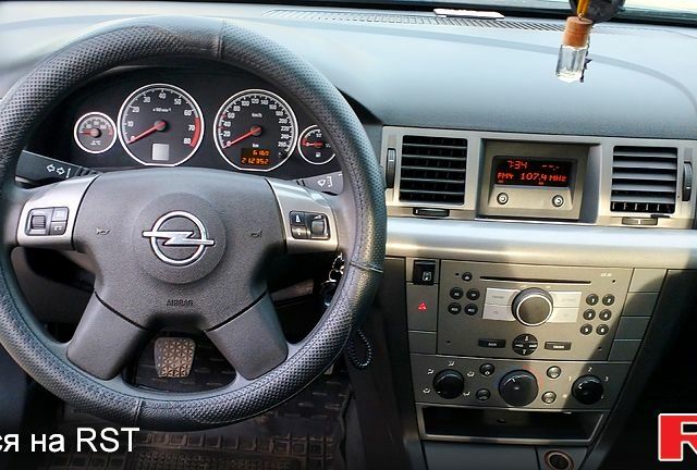 Опель Вектра, объемом двигателя 1.8 л и пробегом 214 тыс. км за 3500 $, фото 4 на Automoto.ua