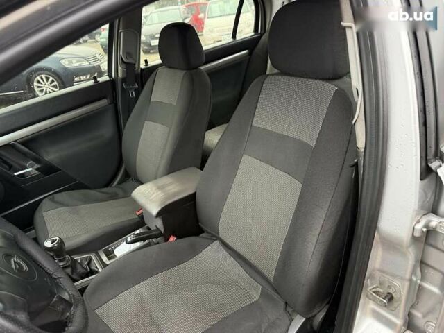 Опель Вектра, объемом двигателя 0 л и пробегом 300 тыс. км за 4500 $, фото 6 на Automoto.ua