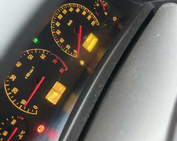 Опель Вектра, объемом двигателя 2.2 л и пробегом 200 тыс. км за 3499 $, фото 5 на Automoto.ua