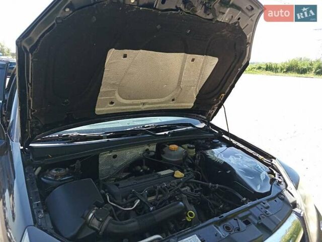 Опель Вектра, объемом двигателя 2.2 л и пробегом 255 тыс. км за 4500 $, фото 3 на Automoto.ua