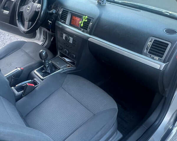 Опель Вектра, объемом двигателя 2.2 л и пробегом 151 тыс. км за 3700 $, фото 15 на Automoto.ua