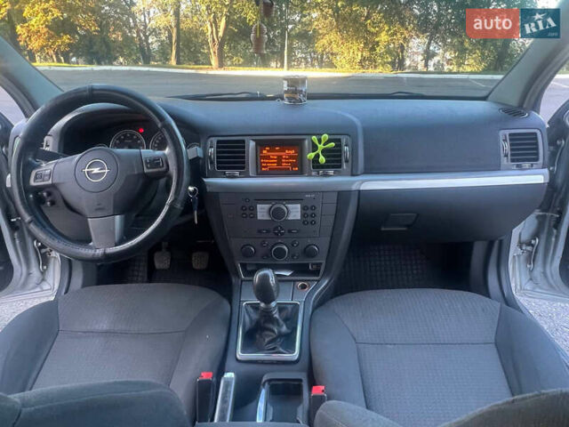 Опель Вектра, объемом двигателя 2.2 л и пробегом 151 тыс. км за 3700 $, фото 13 на Automoto.ua