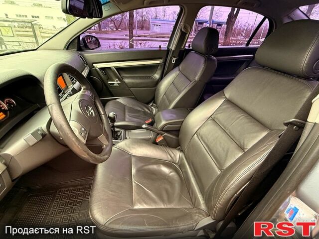 Опель Вектра, объемом двигателя 2.2 л и пробегом 188 тыс. км за 5400 $, фото 8 на Automoto.ua