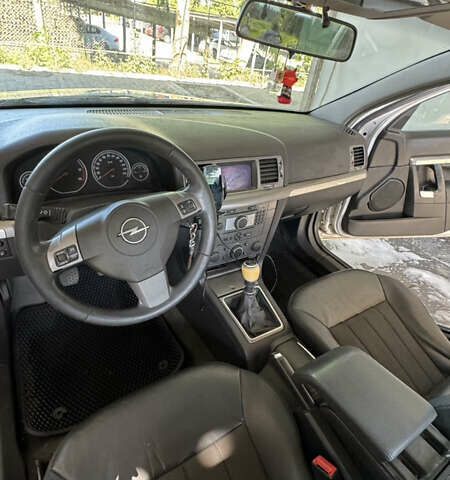 Опель Вектра, объемом двигателя 1.9 л и пробегом 400 тыс. км за 4000 $, фото 3 на Automoto.ua