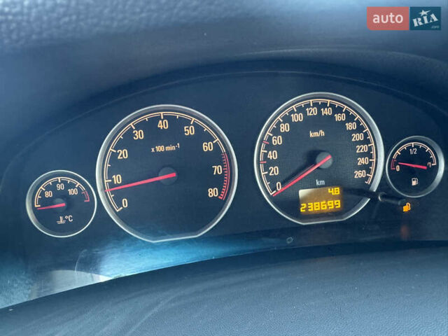 Опель Вектра, объемом двигателя 2.2 л и пробегом 230 тыс. км за 5500 $, фото 8 на Automoto.ua