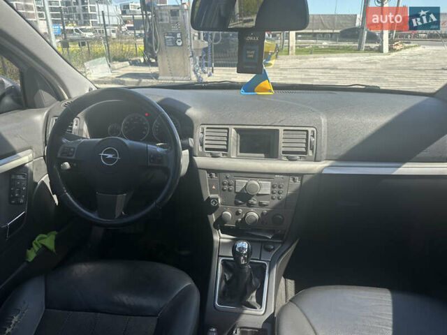 Опель Вектра, объемом двигателя 2.2 л и пробегом 243 тыс. км за 4199 $, фото 2 на Automoto.ua