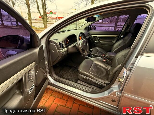 Опель Вектра, объемом двигателя 2.2 л и пробегом 188 тыс. км за 5400 $, фото 9 на Automoto.ua