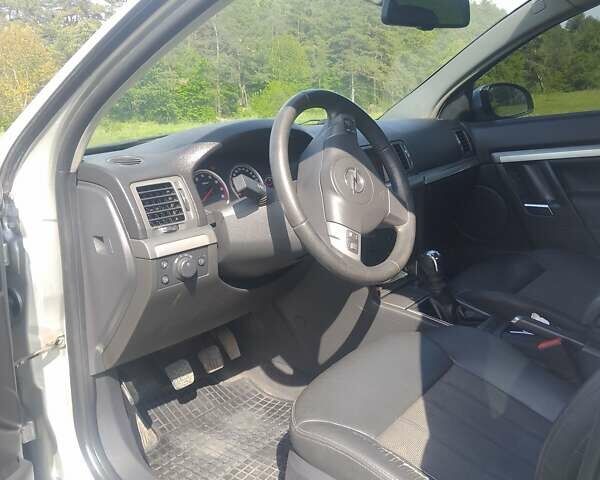 Опель Вектра, об'ємом двигуна 2.2 л та пробігом 230 тис. км за 4200 $, фото 17 на Automoto.ua