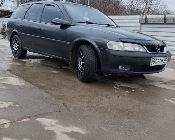 Опель Вектра, объемом двигателя 2 л и пробегом 300 тыс. км за 2650 $, фото 1 на Automoto.ua