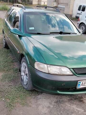 Опель Вектра, объемом двигателя 1.8 л и пробегом 436 тыс. км за 2700 $, фото 3 на Automoto.ua