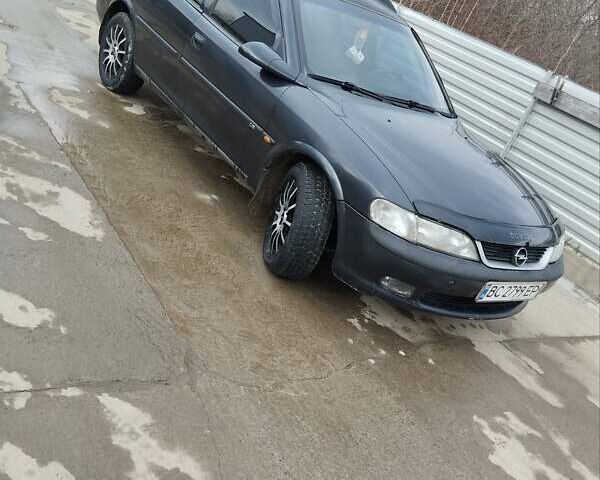 Опель Вектра, объемом двигателя 2 л и пробегом 300 тыс. км за 2650 $, фото 3 на Automoto.ua