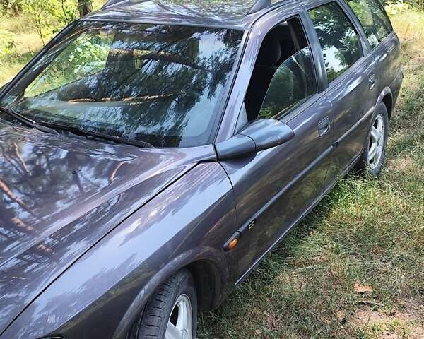 Опель Вектра, объемом двигателя 1.8 л и пробегом 264 тыс. км за 2999 $, фото 4 на Automoto.ua
