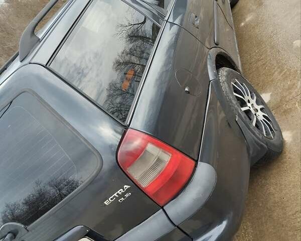 Опель Вектра, объемом двигателя 2 л и пробегом 300 тыс. км за 2650 $, фото 5 на Automoto.ua