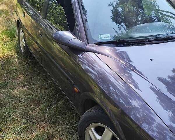 Опель Вектра, объемом двигателя 1.8 л и пробегом 264 тыс. км за 2999 $, фото 3 на Automoto.ua