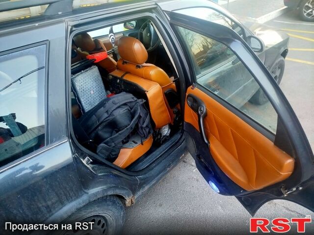 Опель Вектра, объемом двигателя 2 л и пробегом 0 тыс. км за 1800 $, фото 4 на Automoto.ua