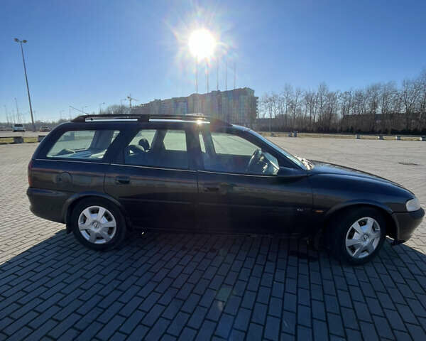 Опель Вектра, объемом двигателя 2 л и пробегом 416 тыс. км за 1600 $, фото 8 на Automoto.ua