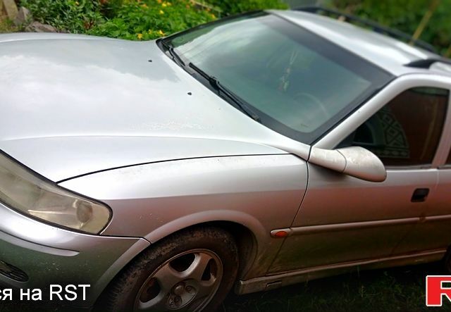 Опель Вектра, объемом двигателя 1.6 л и пробегом 350 тыс. км за 1800 $, фото 2 на Automoto.ua