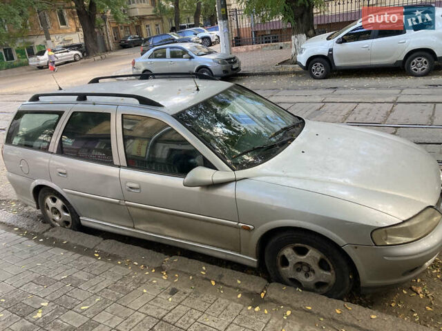 Опель Вектра, объемом двигателя 2 л и пробегом 210 тыс. км за 2300 $, фото 6 на Automoto.ua