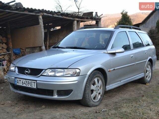 Опель Вектра, объемом двигателя 2.2 л и пробегом 346 тыс. км за 2900 $, фото 11 на Automoto.ua