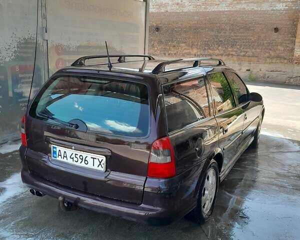 Опель Вектра, объемом двигателя 1.8 л и пробегом 275 тыс. км за 3000 $, фото 3 на Automoto.ua