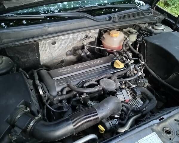 Опель Вектра, объемом двигателя 2.2 л и пробегом 280 тыс. км за 4500 $, фото 2 на Automoto.ua