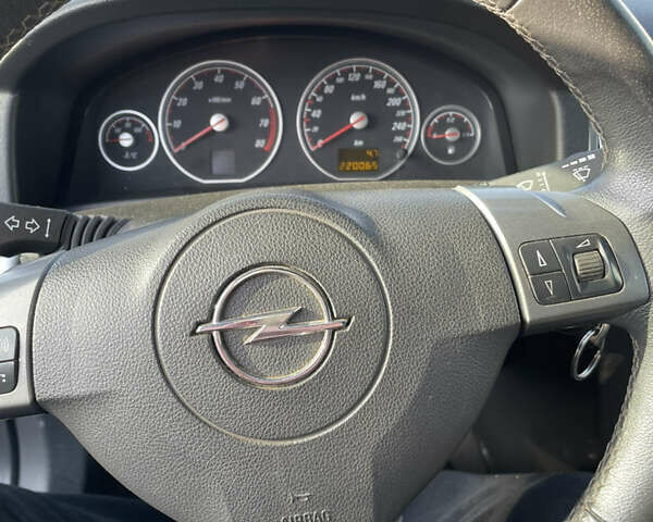 Опель Вектра, об'ємом двигуна 2 л та пробігом 220 тис. км за 3100 $, фото 2 на Automoto.ua