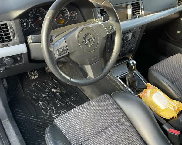 Опель Вектра, об'ємом двигуна 2 л та пробігом 220 тис. км за 3100 $, фото 4 на Automoto.ua