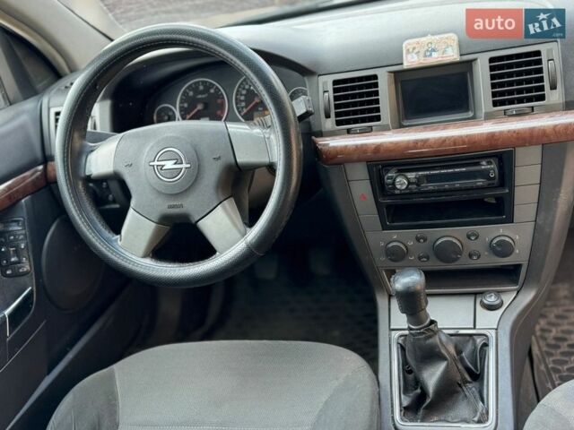 Опель Вектра, объемом двигателя 2.2 л и пробегом 402 тыс. км за 2250 $, фото 8 на Automoto.ua