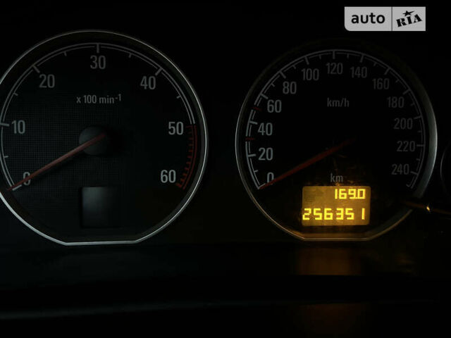 Опель Вектра, объемом двигателя 1.91 л и пробегом 256 тыс. км за 4600 $, фото 9 на Automoto.ua