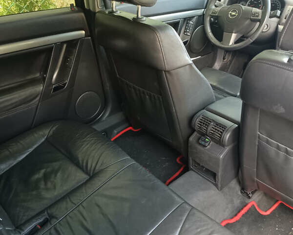 Опель Вектра, объемом двигателя 1.9 л и пробегом 300 тыс. км за 3000 $, фото 2 на Automoto.ua