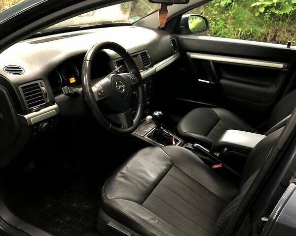 Опель Вектра, объемом двигателя 1.9 л и пробегом 318 тыс. км за 6300 $, фото 11 на Automoto.ua