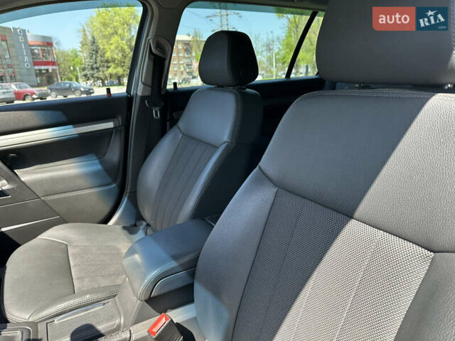 Опель Вектра, объемом двигателя 2.2 л и пробегом 262 тыс. км за 5700 $, фото 20 на Automoto.ua