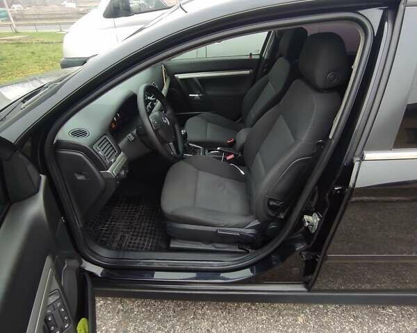 Опель Вектра, объемом двигателя 0 л и пробегом 320 тыс. км за 2600 $, фото 2 на Automoto.ua