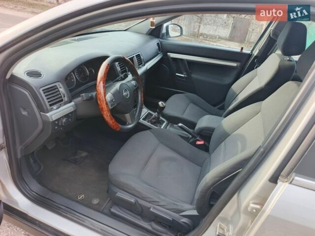 Опель Вектра, объемом двигателя 1.8 л и пробегом 312 тыс. км за 5000 $, фото 6 на Automoto.ua