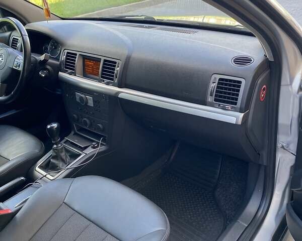 Опель Вектра, объемом двигателя 1.8 л и пробегом 165 тыс. км за 5800 $, фото 3 на Automoto.ua
