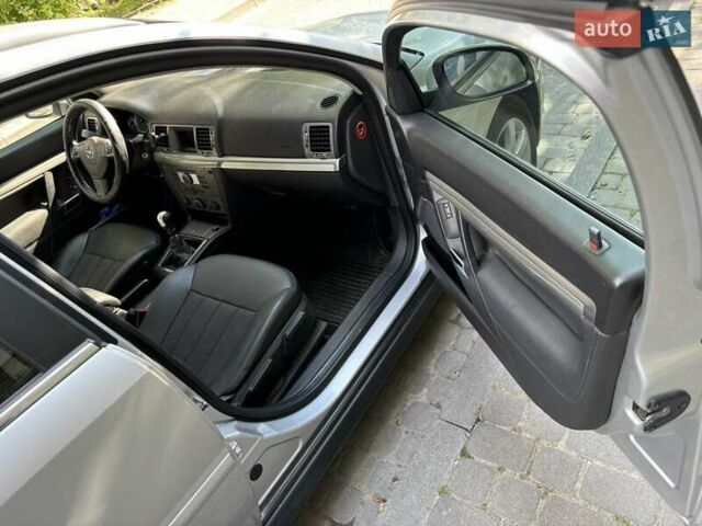 Опель Вектра, объемом двигателя 1.9 л и пробегом 309 тыс. км за 6200 $, фото 5 на Automoto.ua