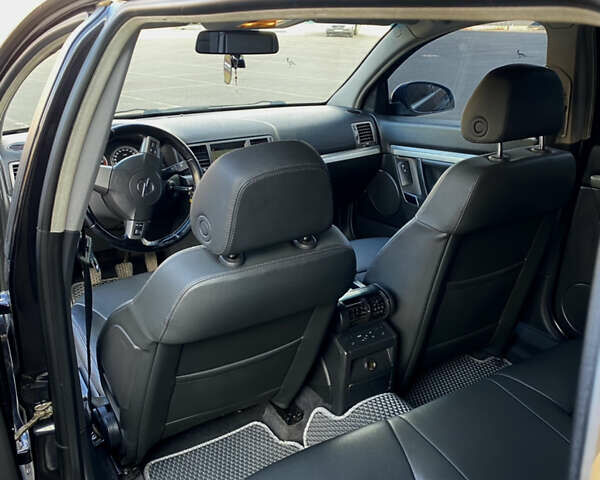 Опель Вектра, объемом двигателя 1.9 л и пробегом 225 тыс. км за 6000 $, фото 6 на Automoto.ua