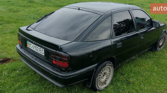 Опель Вектра, объемом двигателя 2 л и пробегом 323 тыс. км за 1400 $, фото 7 на Automoto.ua