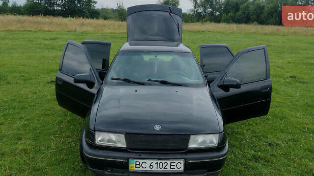 Опель Вектра, объемом двигателя 2 л и пробегом 323 тыс. км за 1400 $, фото 6 на Automoto.ua