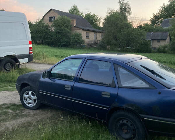 Опель Вектра, объемом двигателя 2 л и пробегом 345 тыс. км за 900 $, фото 3 на Automoto.ua