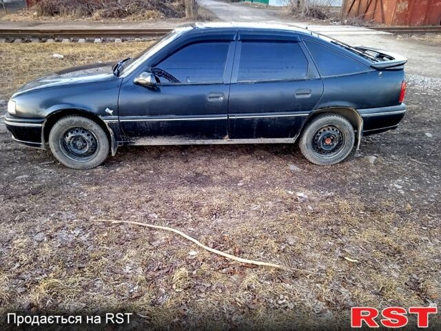 Опель Вектра, объемом двигателя 16 л и пробегом 380 тыс. км за 1300 $, фото 4 на Automoto.ua