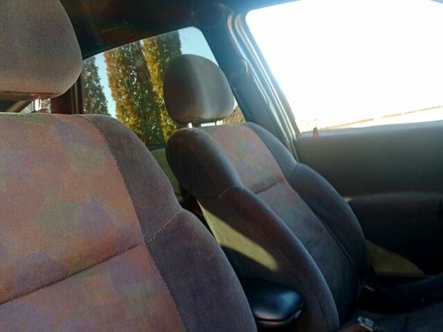 Опель Вектра, объемом двигателя 2 л и пробегом 450 тыс. км за 1550 $, фото 2 на Automoto.ua