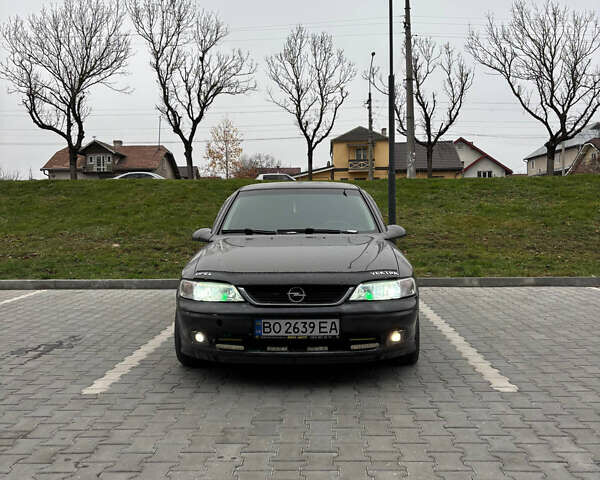 Опель Вектра, объемом двигателя 1.6 л и пробегом 298 тыс. км за 2000 $, фото 3 на Automoto.ua