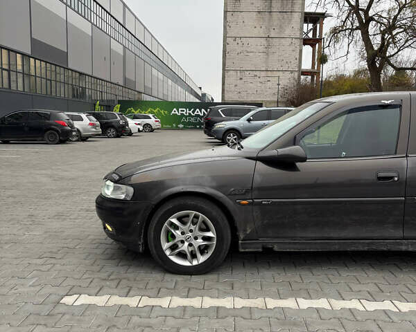 Опель Вектра, объемом двигателя 1.6 л и пробегом 298 тыс. км за 2000 $, фото 5 на Automoto.ua