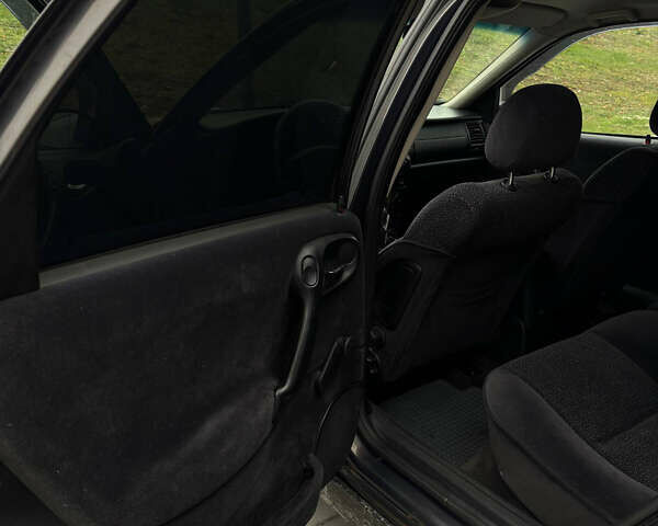 Опель Вектра, объемом двигателя 1.6 л и пробегом 298 тыс. км за 2000 $, фото 15 на Automoto.ua