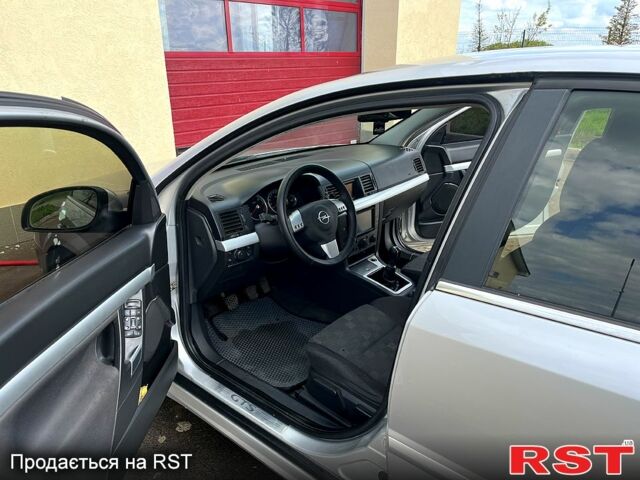 Опель Вектра, объемом двигателя 2.2 л и пробегом 280 тыс. км за 4500 $, фото 2 на Automoto.ua