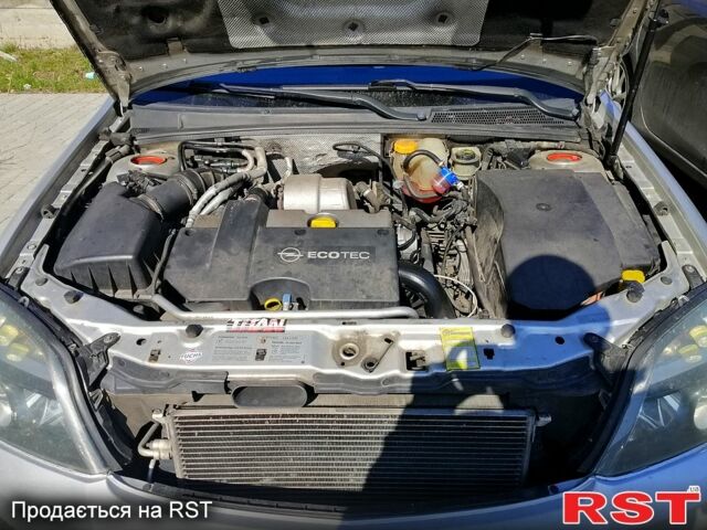 Опель Вектра, объемом двигателя 22 л и пробегом 328 тыс. км за 5100 $, фото 6 на Automoto.ua