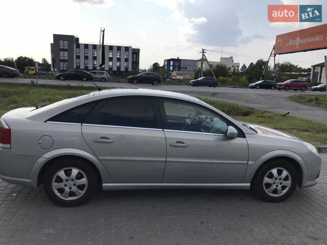 Опель Вектра, объемом двигателя 2.2 л и пробегом 166 тыс. км за 5000 $, фото 4 на Automoto.ua